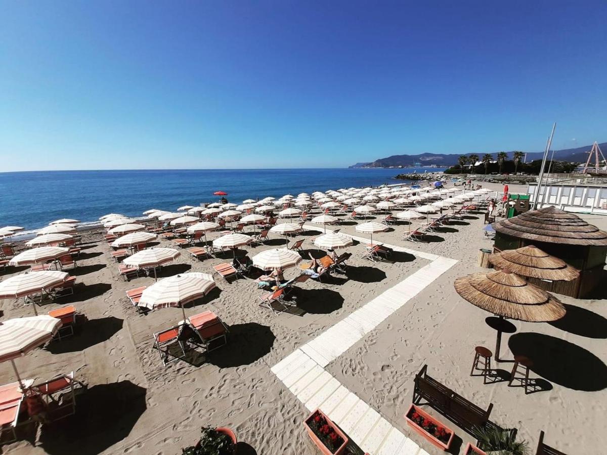 Don Pedro Beach House Savona Kültér fotó