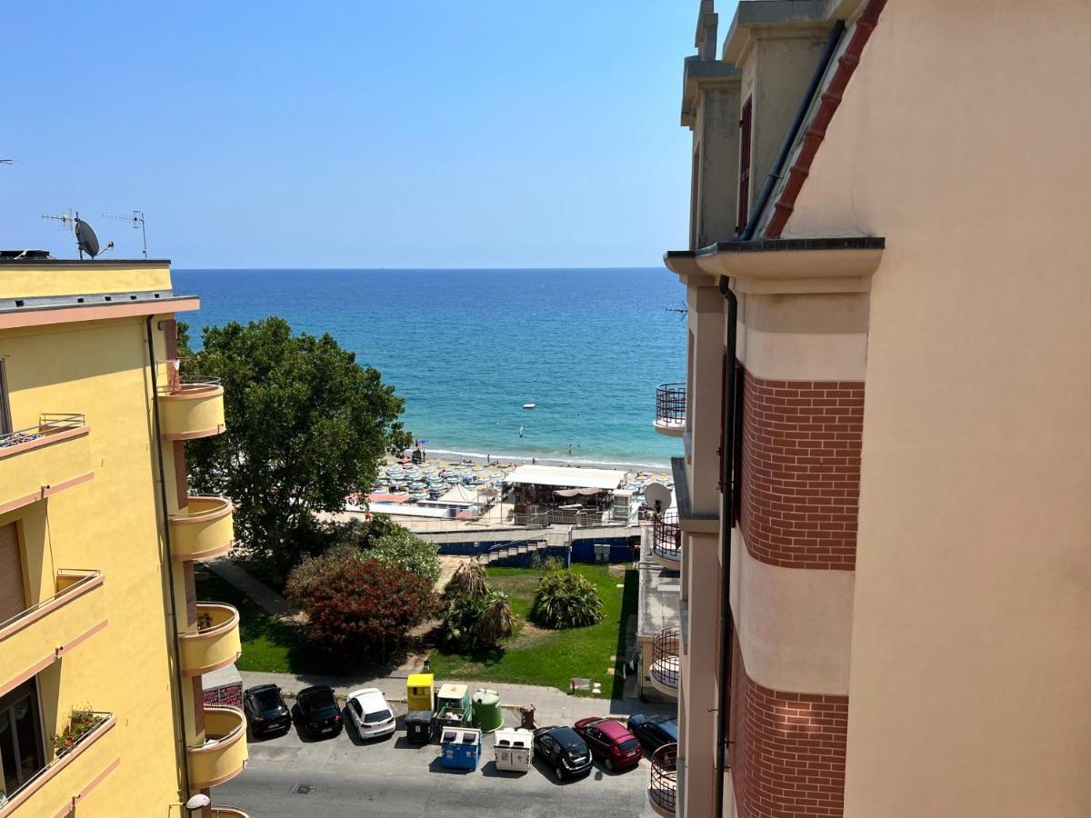 Don Pedro Beach House Savona Kültér fotó